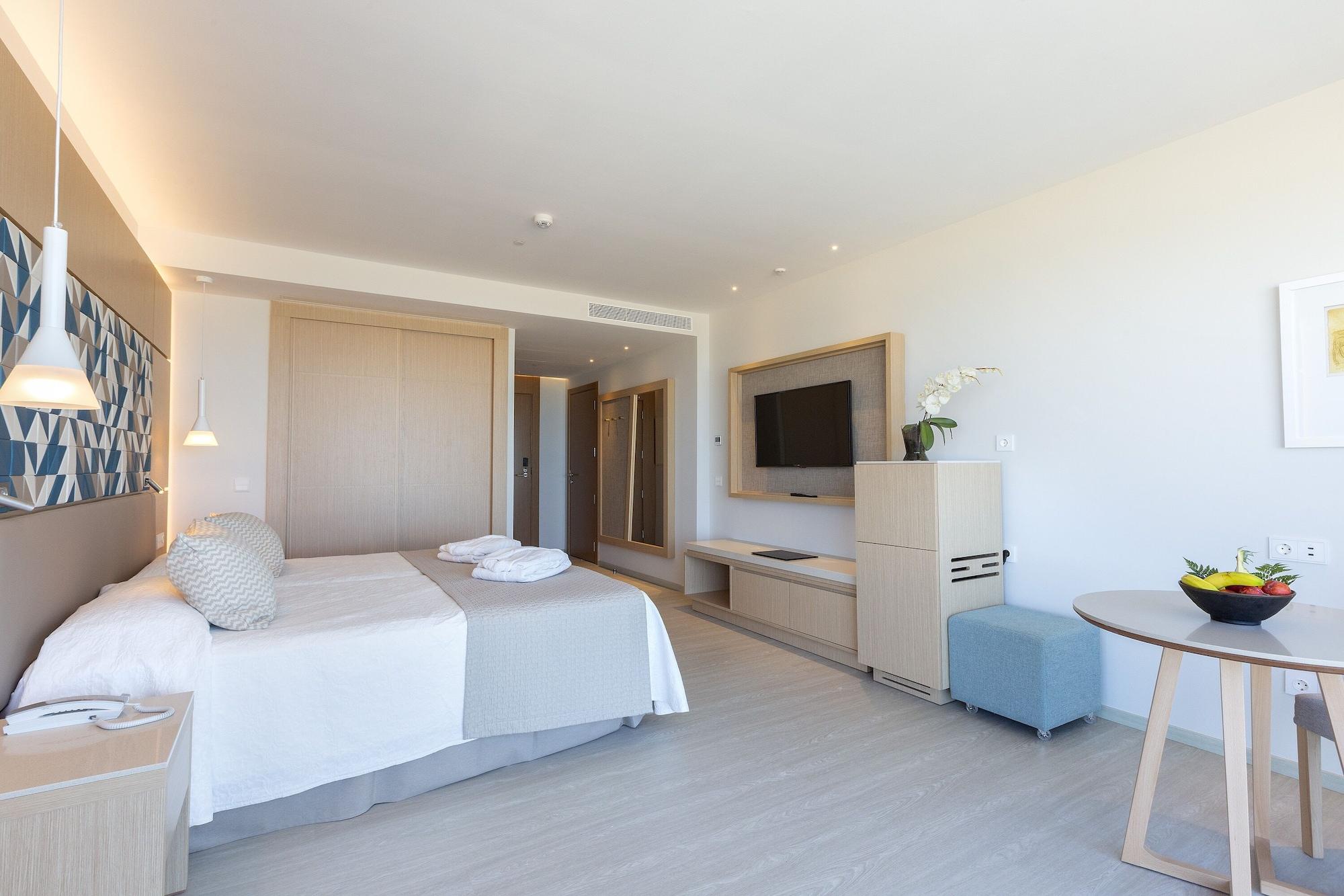 Hipotels Barrosa Park (Adults Only) Chiclana de la Frontera Exterior photo